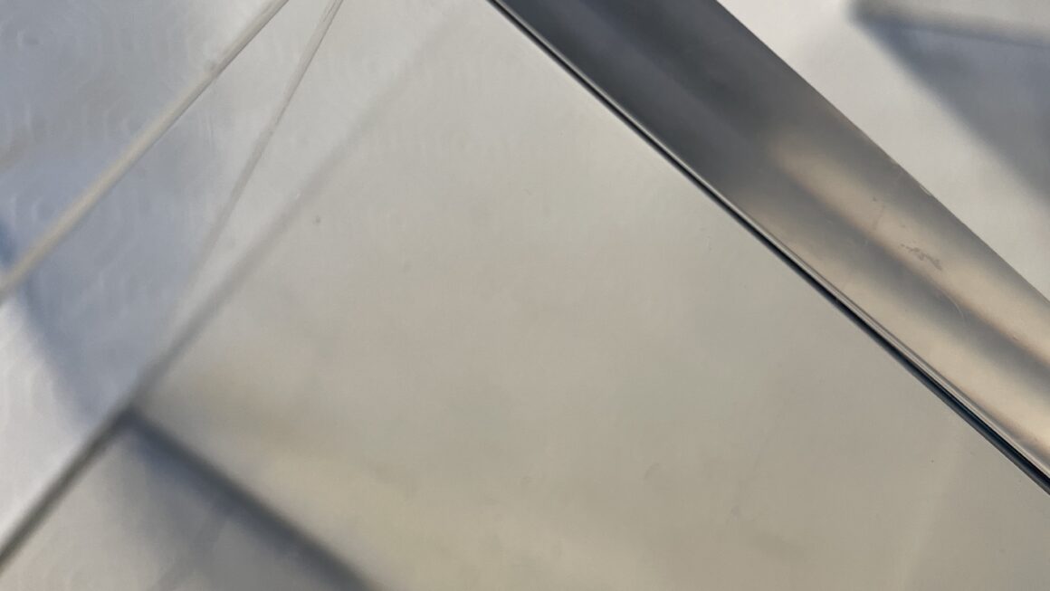 Incollaggio Plexiglass